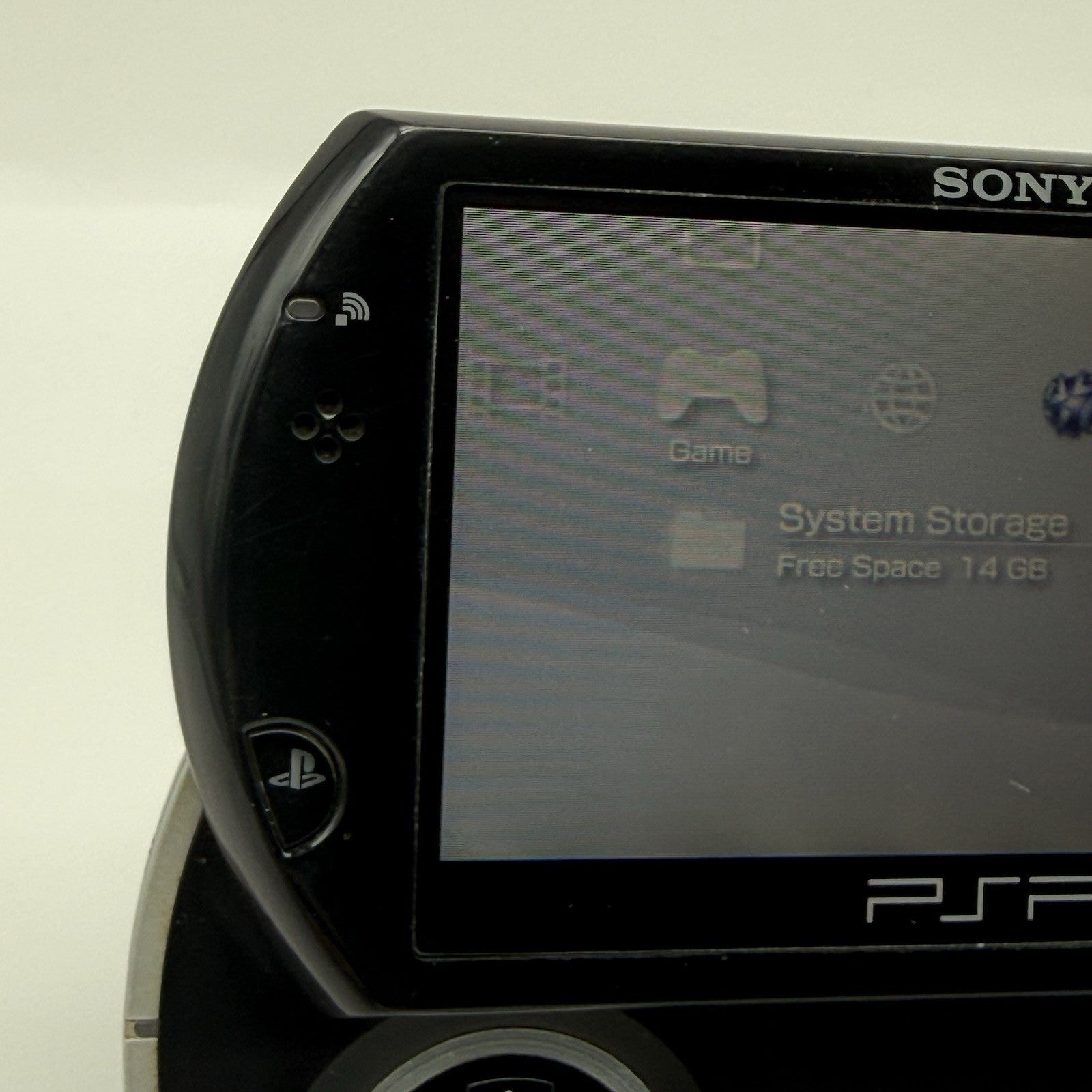 Sony PSP Go Piano Black Handheld Console 128GB w/Charger, New Screen - Tested2