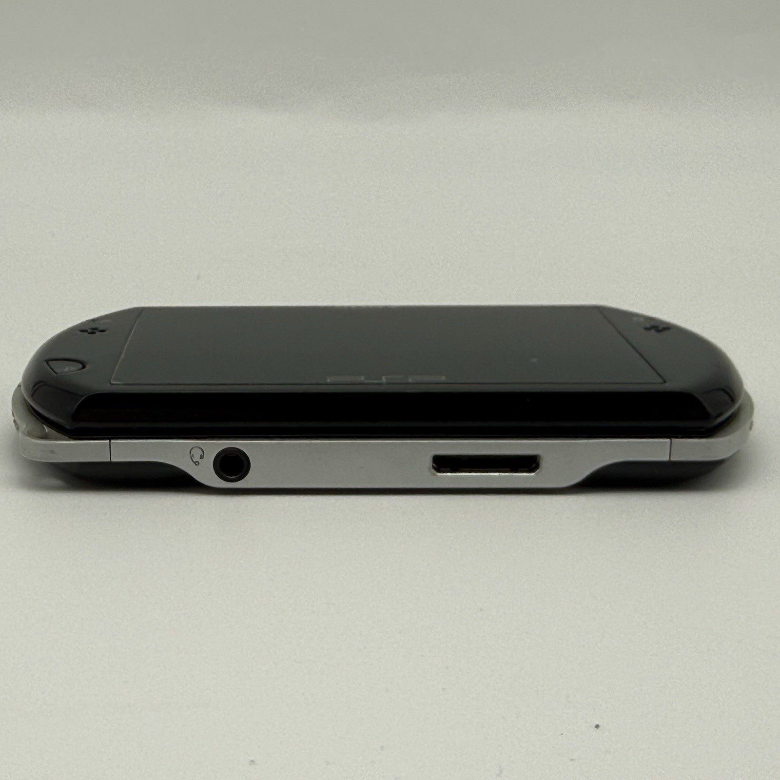 Sony PSP Go Piano Black Handheld Console 128GB w/Charger, New Screen - Tested20
