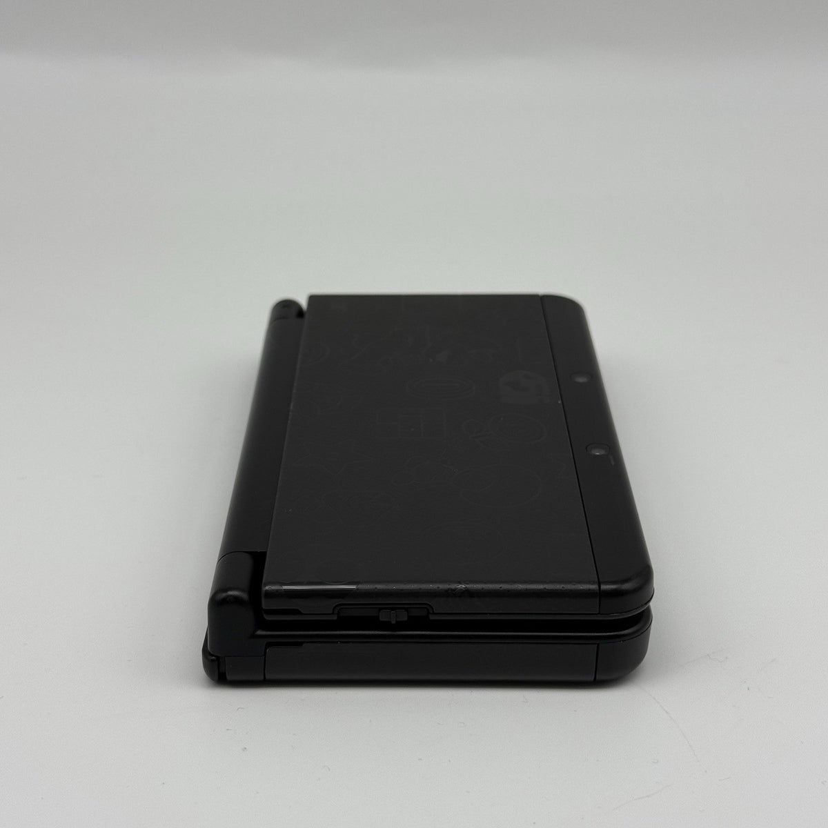 “new” Nintendo 3DS Super Mario Black Special Edition Console w/Charger - Tested14