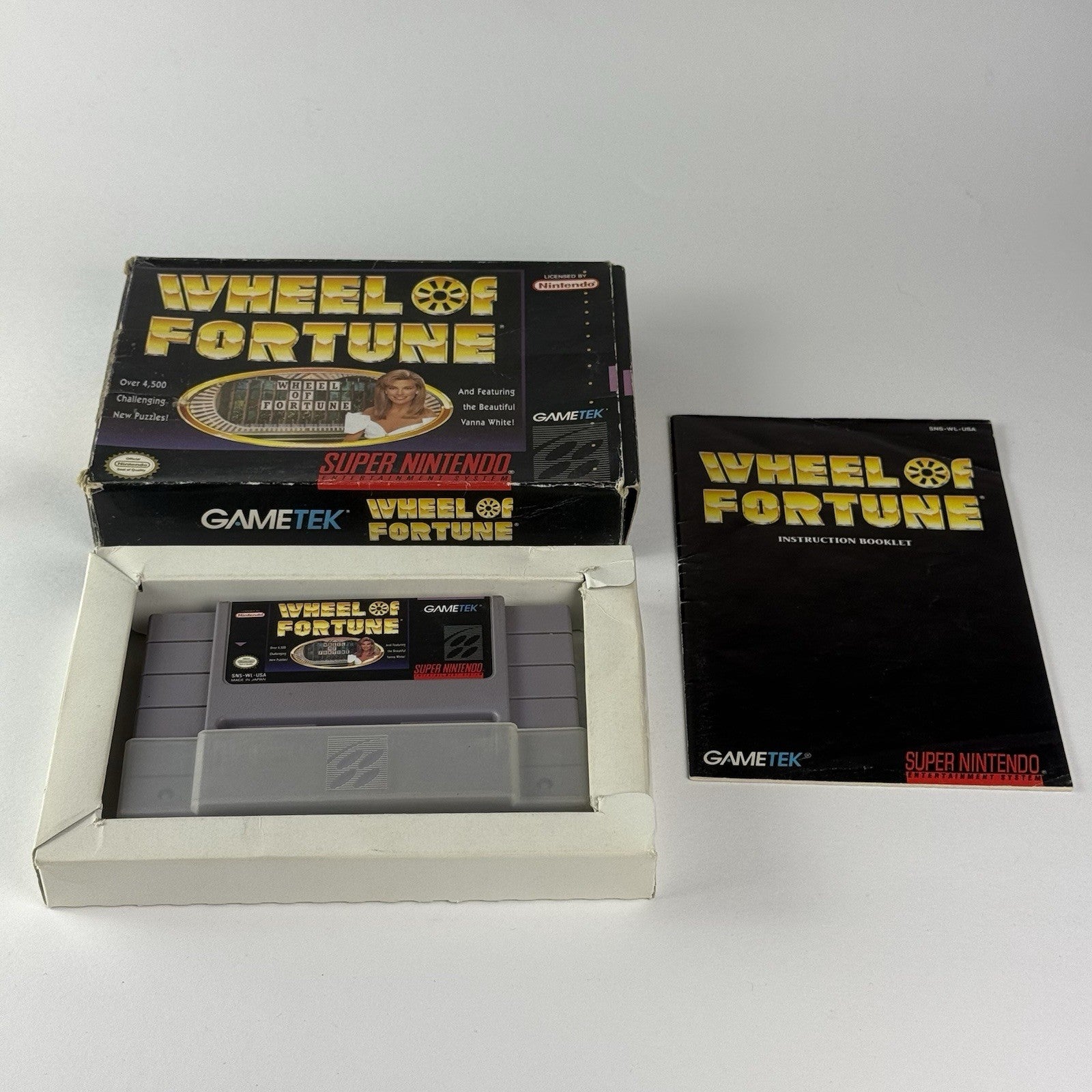 Wheel of Fortune Deluxe Edition SNES Super Nintendo CIB Complete in Box, Manual1