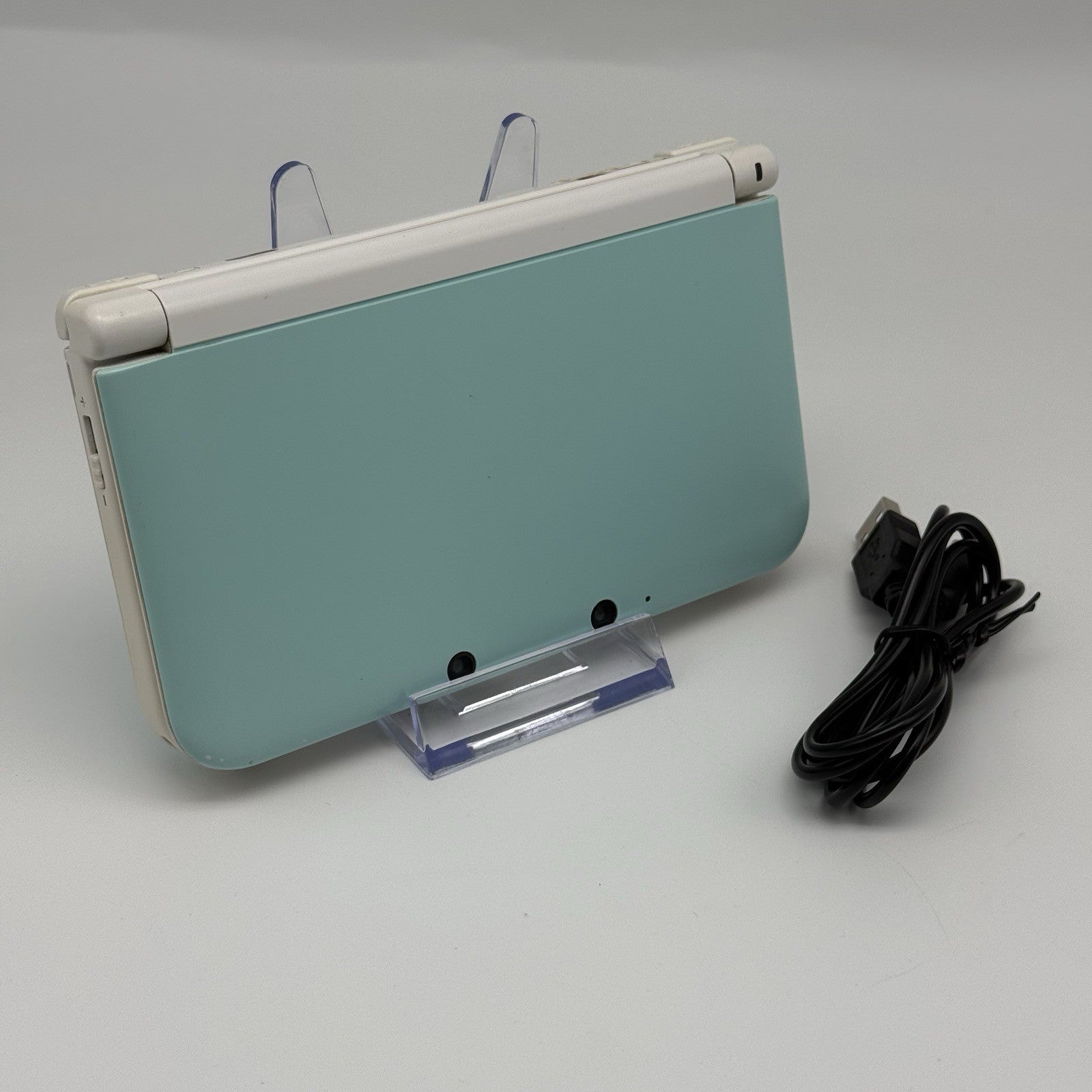 Nintendo 3DS XL LL Mint & White Console w/Charger USA - *Read: Screens & Camera*0