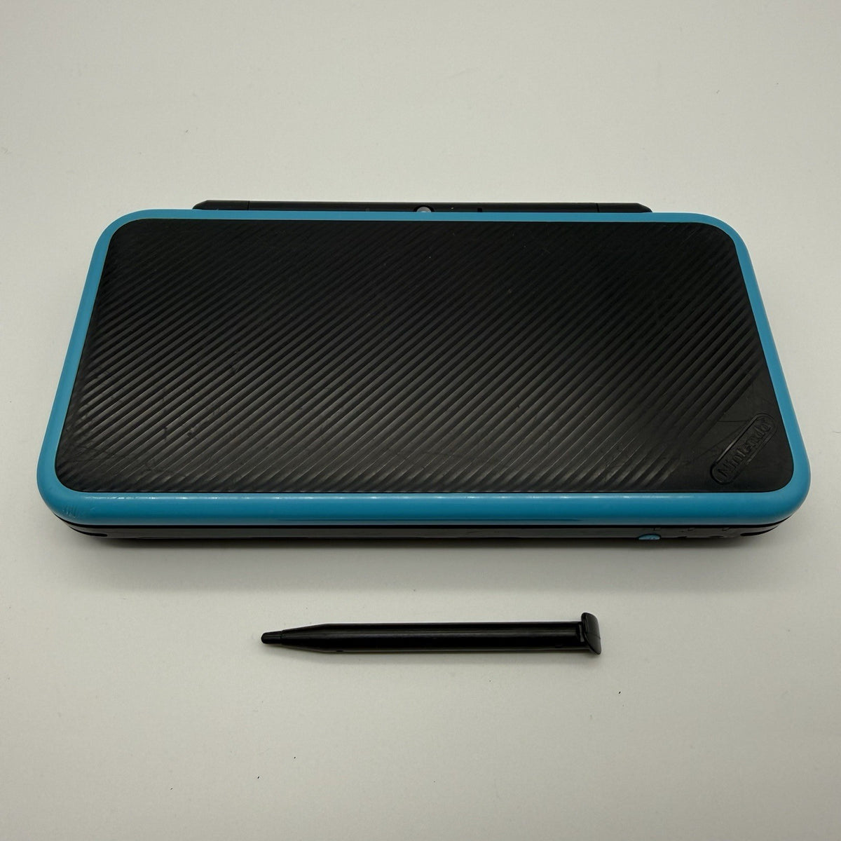 “new” Nintendo 2DS XL Console Black Turquoise w/Charger - Tested Working1