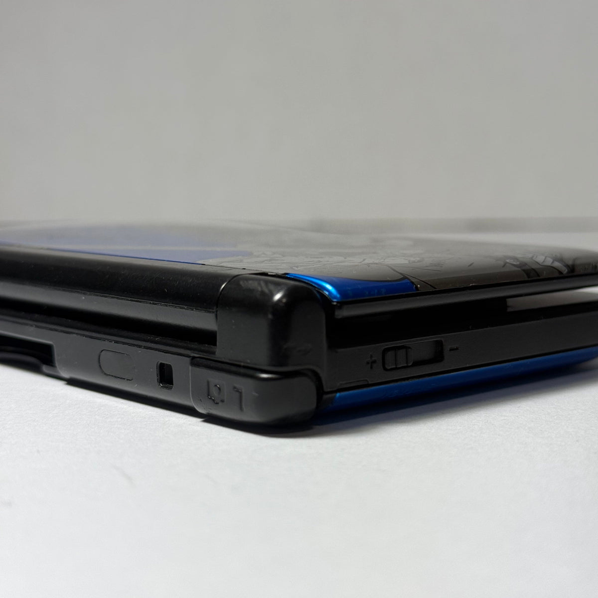 3DS XL - Super Smash Bros. Blue Edition